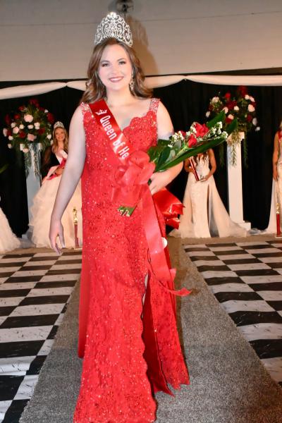 Queen of Hearts Macy Till.