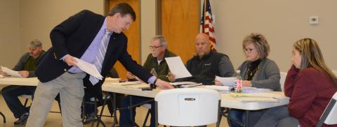 CPA Don Wallace goes over facts and figures of the 2018 audit with the Bear Creek Town Council. Members from left, Heath Heatherly, James Loden, Jimmy Preston and Chris Gillum. At far right is Mayor Tammie Batchelor and Clerk Jamie Green.